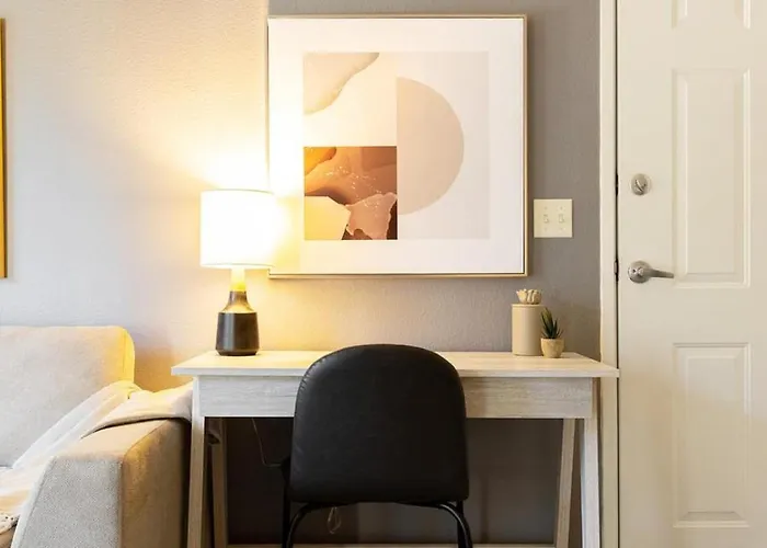 Apartment Landing Modern With Amazing Amenities Mesa